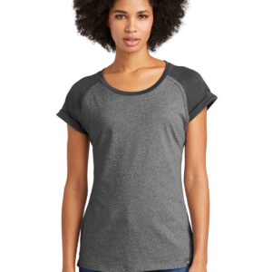 New Era  Ladies Heritage Blend Varsity Tee. LNEA107